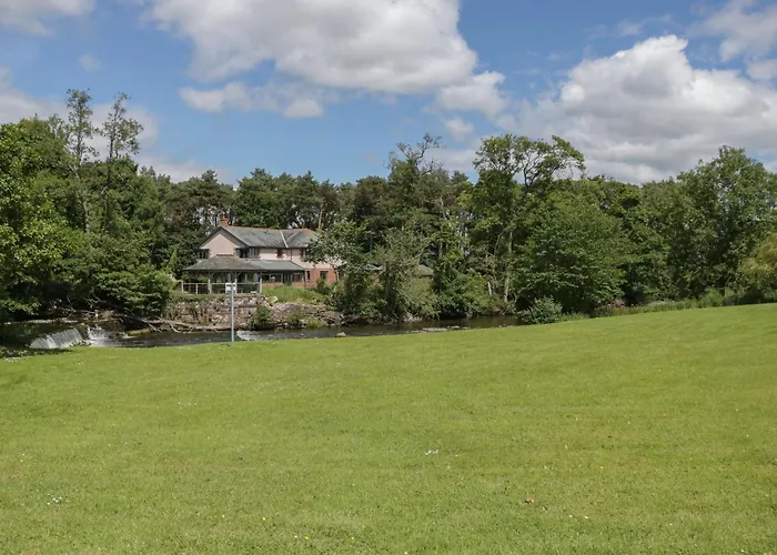 9 Eamont Park
